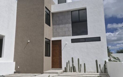 Casa Mariana – Zizana / Zakia.