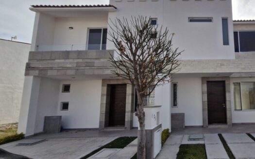 Casa 26 – ciudad Maderas Residencial El Marqués