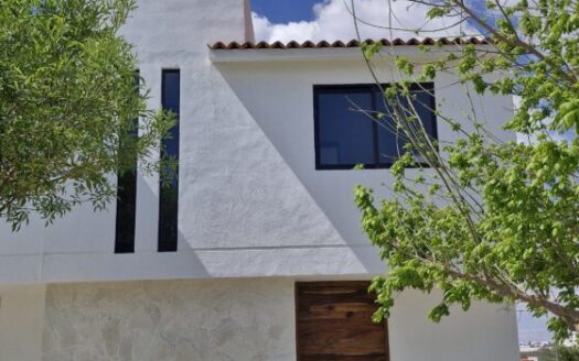 Casa Ángel – Residencial Ciudad Maderas el Marqués 3 Ó 4 Recámaras