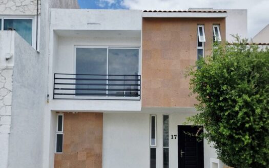 Casa Azucena – Ciudad Maderas Querétaro