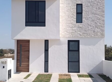 CASA AMATISTA – CIUDAD MEDRAS EL MARQUES.  FRENTE A LA UCO