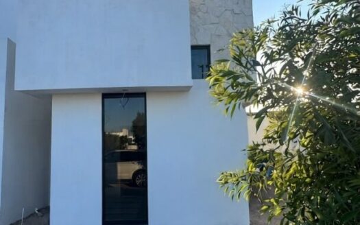CASA MIA – CIUDAD MADERAS EL MARQUÉS
